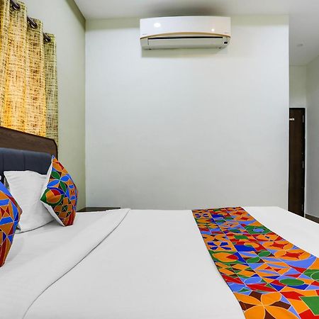 Fabhotel Johar Inn Rāipur エクステリア 写真