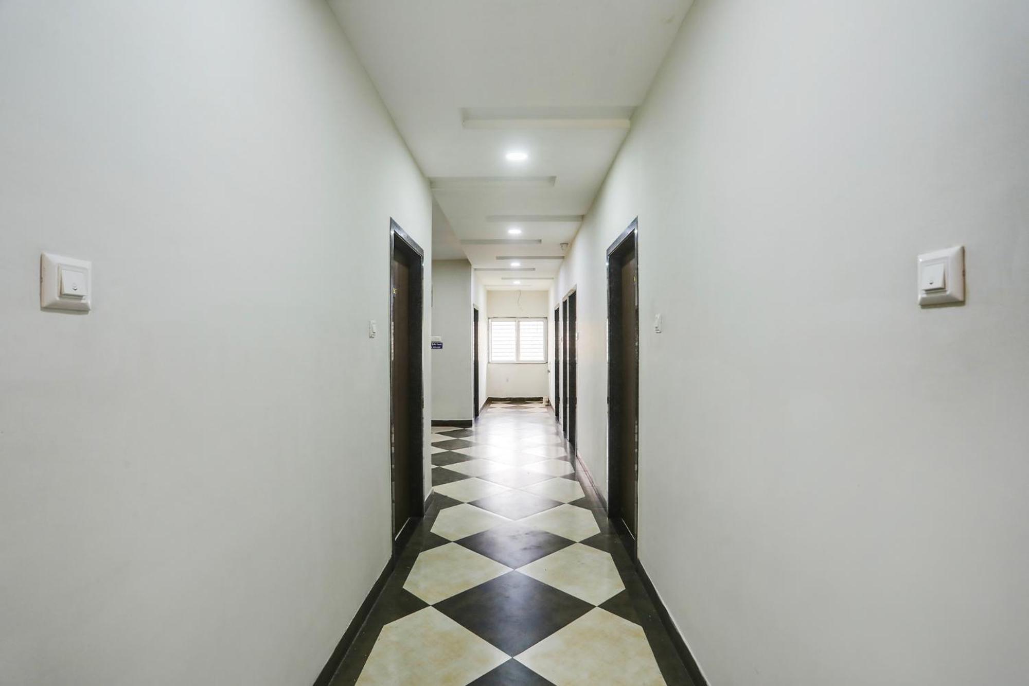 Fabhotel Johar Inn Rāipur エクステリア 写真