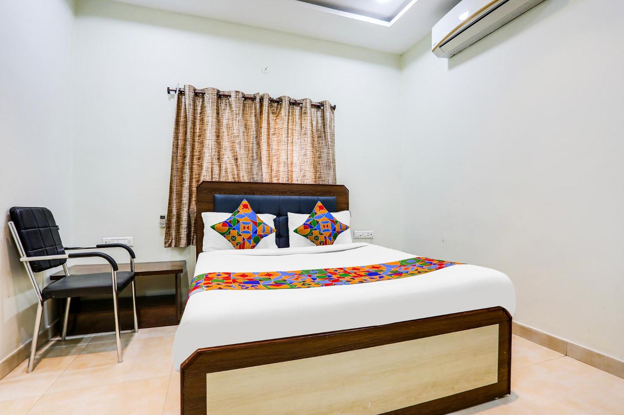 Fabhotel Johar Inn Rāipur エクステリア 写真