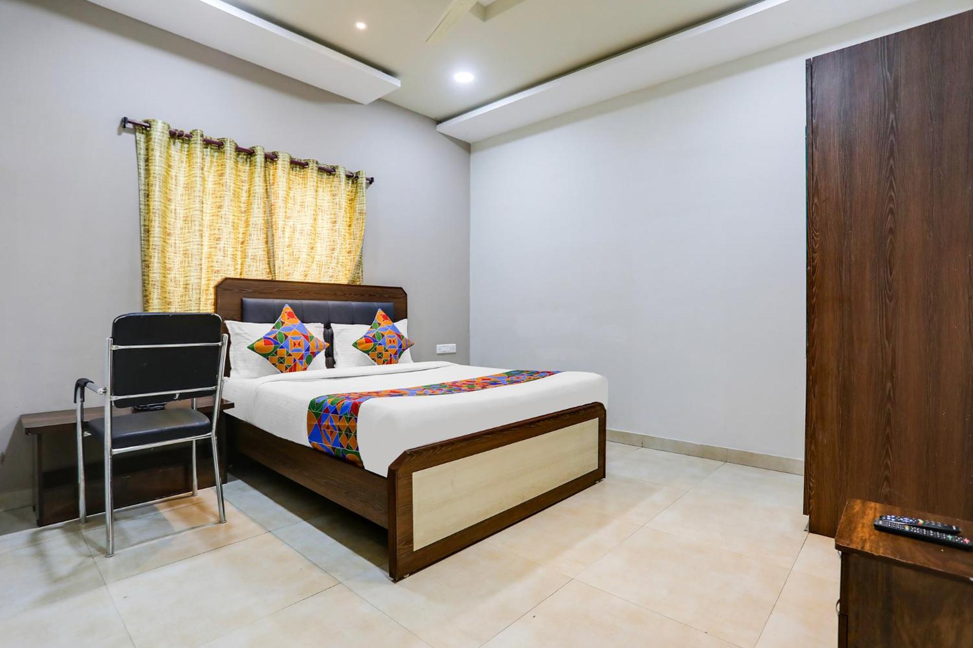Fabhotel Johar Inn Rāipur エクステリア 写真