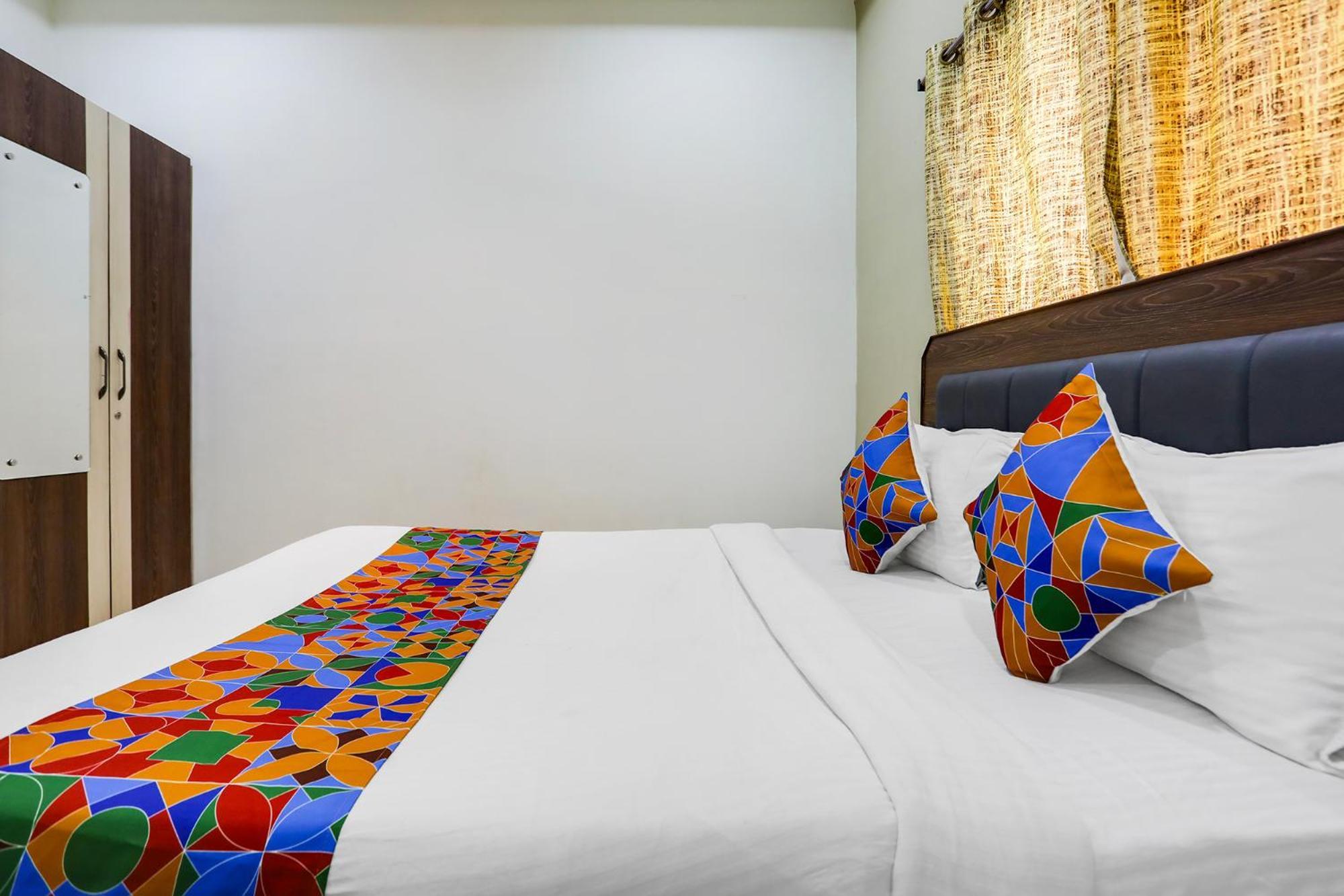 Fabhotel Johar Inn Rāipur エクステリア 写真