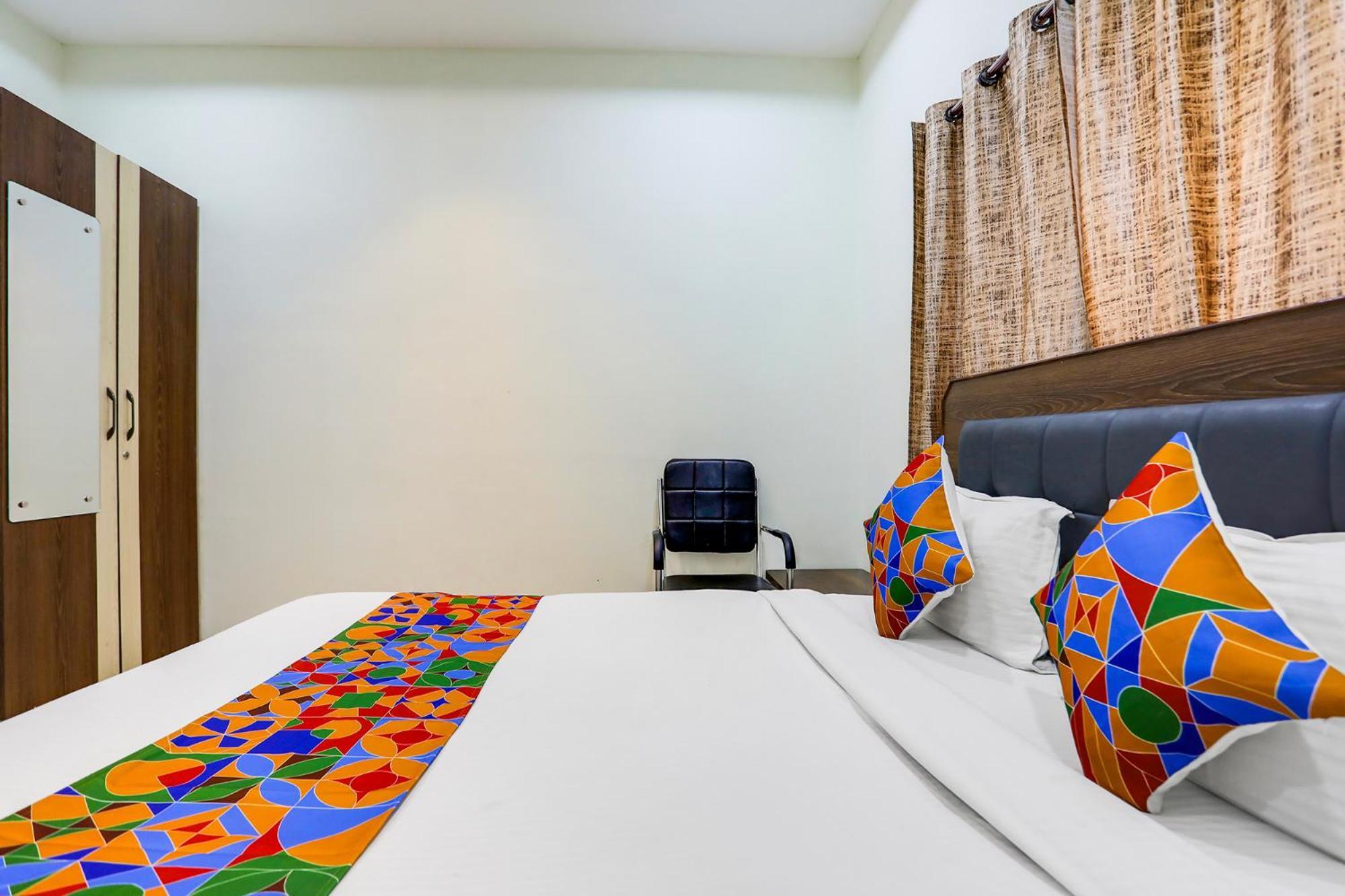 Fabhotel Johar Inn Rāipur エクステリア 写真