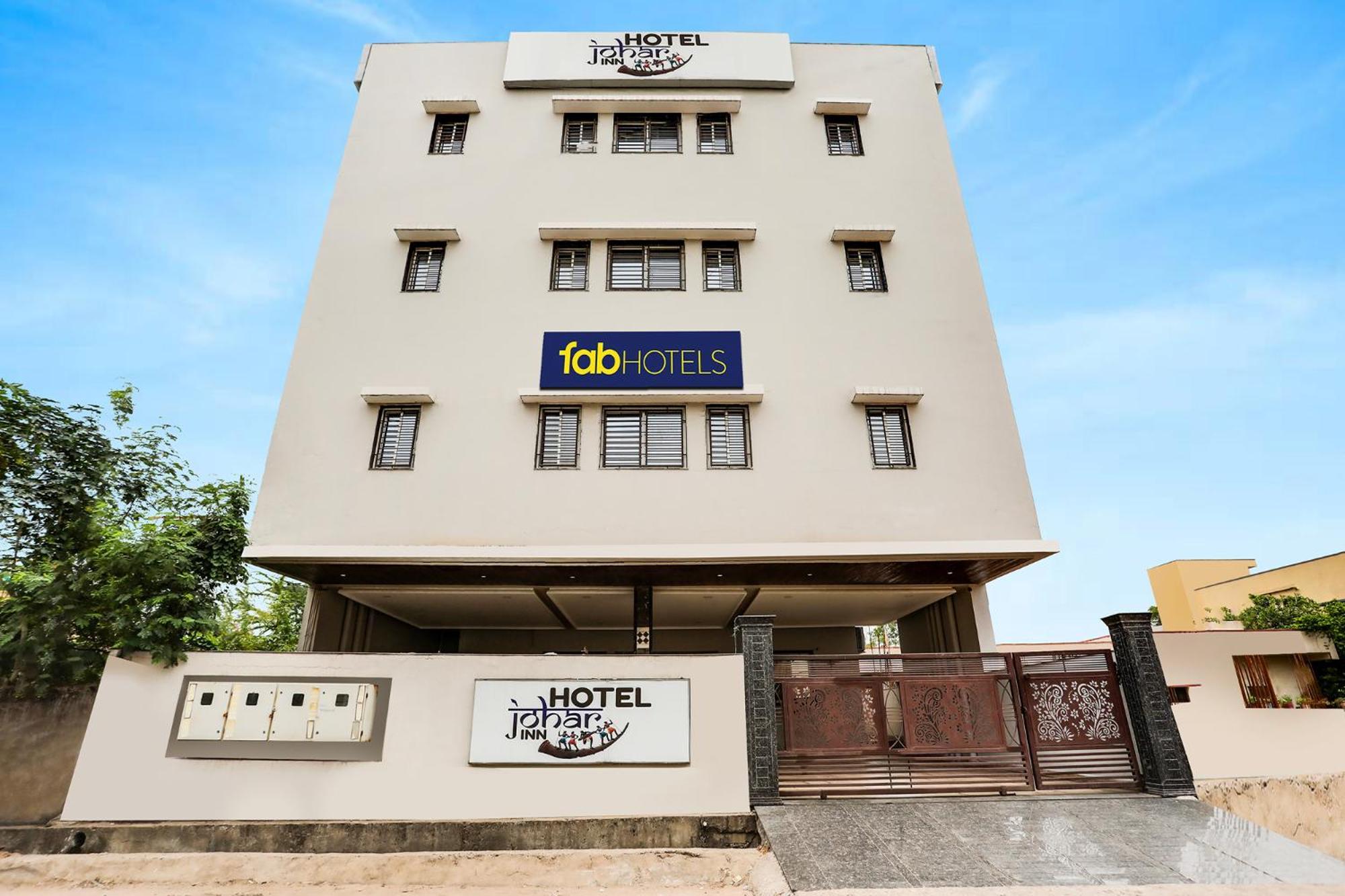 Fabhotel Johar Inn Rāipur エクステリア 写真