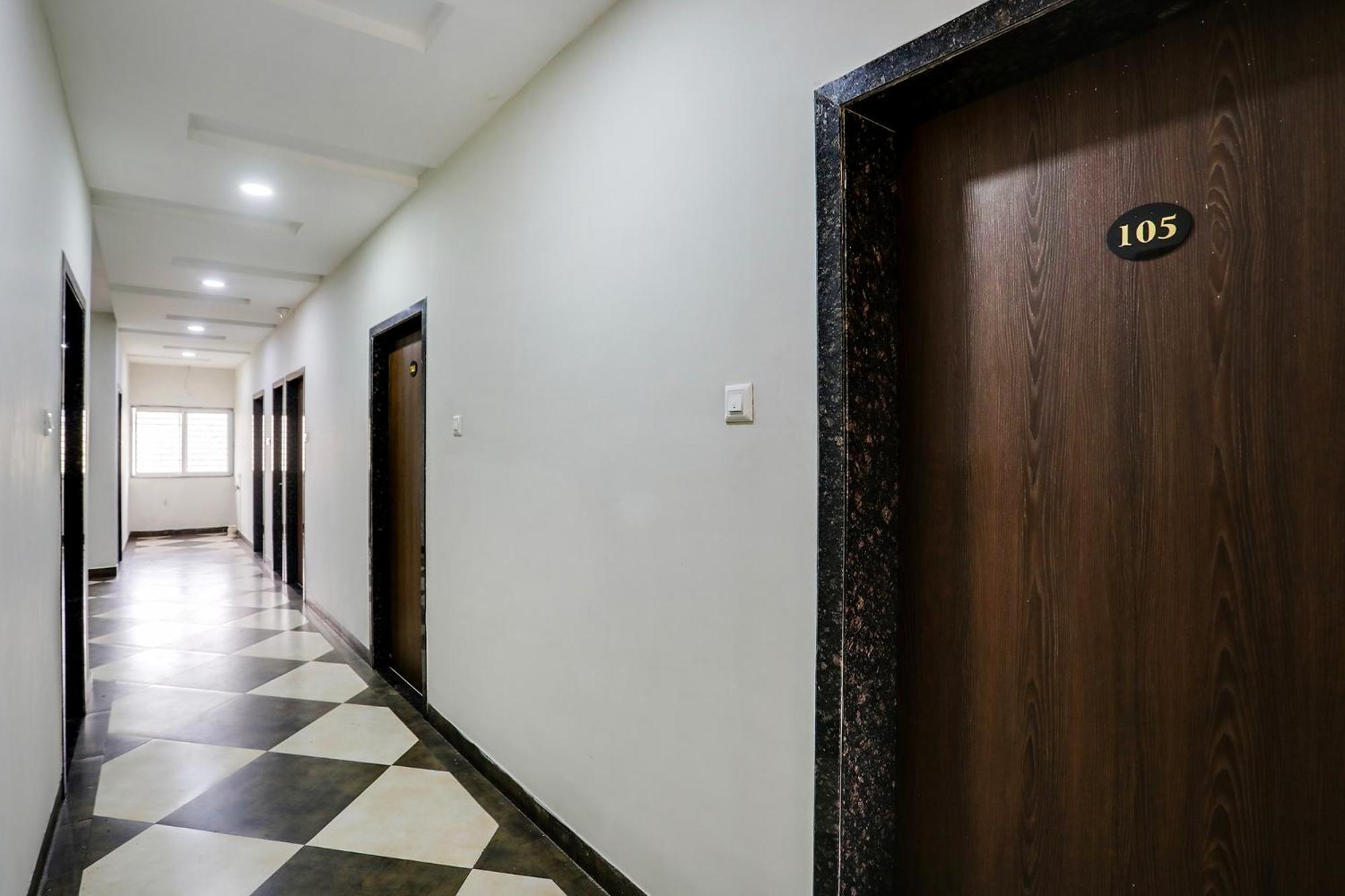 Fabhotel Johar Inn Rāipur エクステリア 写真